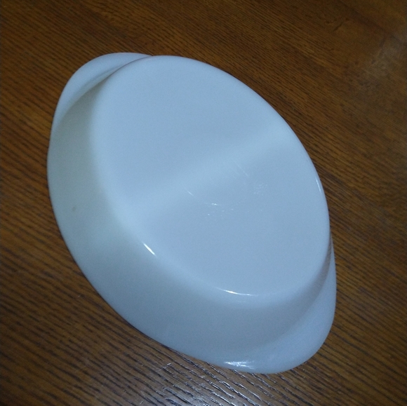 Vintage Glass bake J-2352 Milk Glass Divided Casserole Dish - Picture 4 of 11